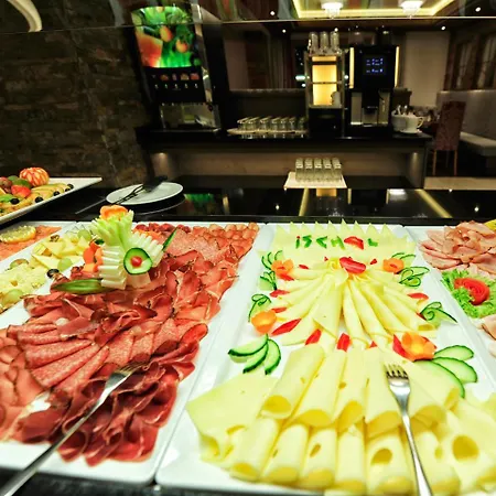 Ferienglueck Hotel 2*