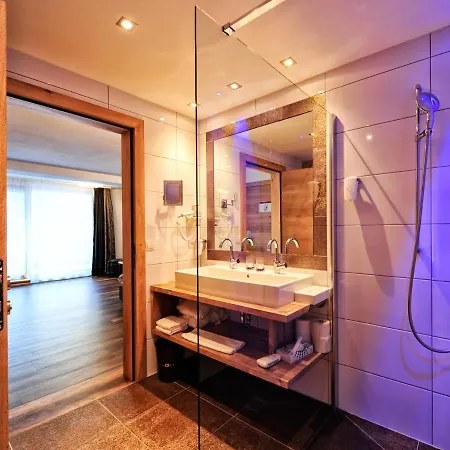 Hotel Ferienglueck Ischgl